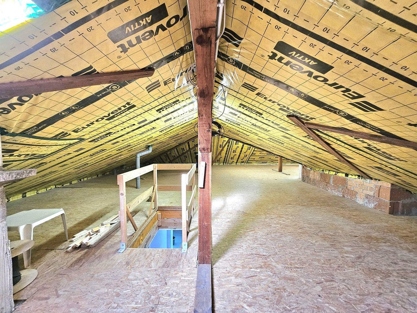 Prenájom bytu 3-izbový 155 m², Feldstraße 3, Bad Soden-Salmünster, Hesensko Prenájom bytu 3-izbový 155 m², Feldstraße 3, Bad Soden-Salmünster, Hesensko