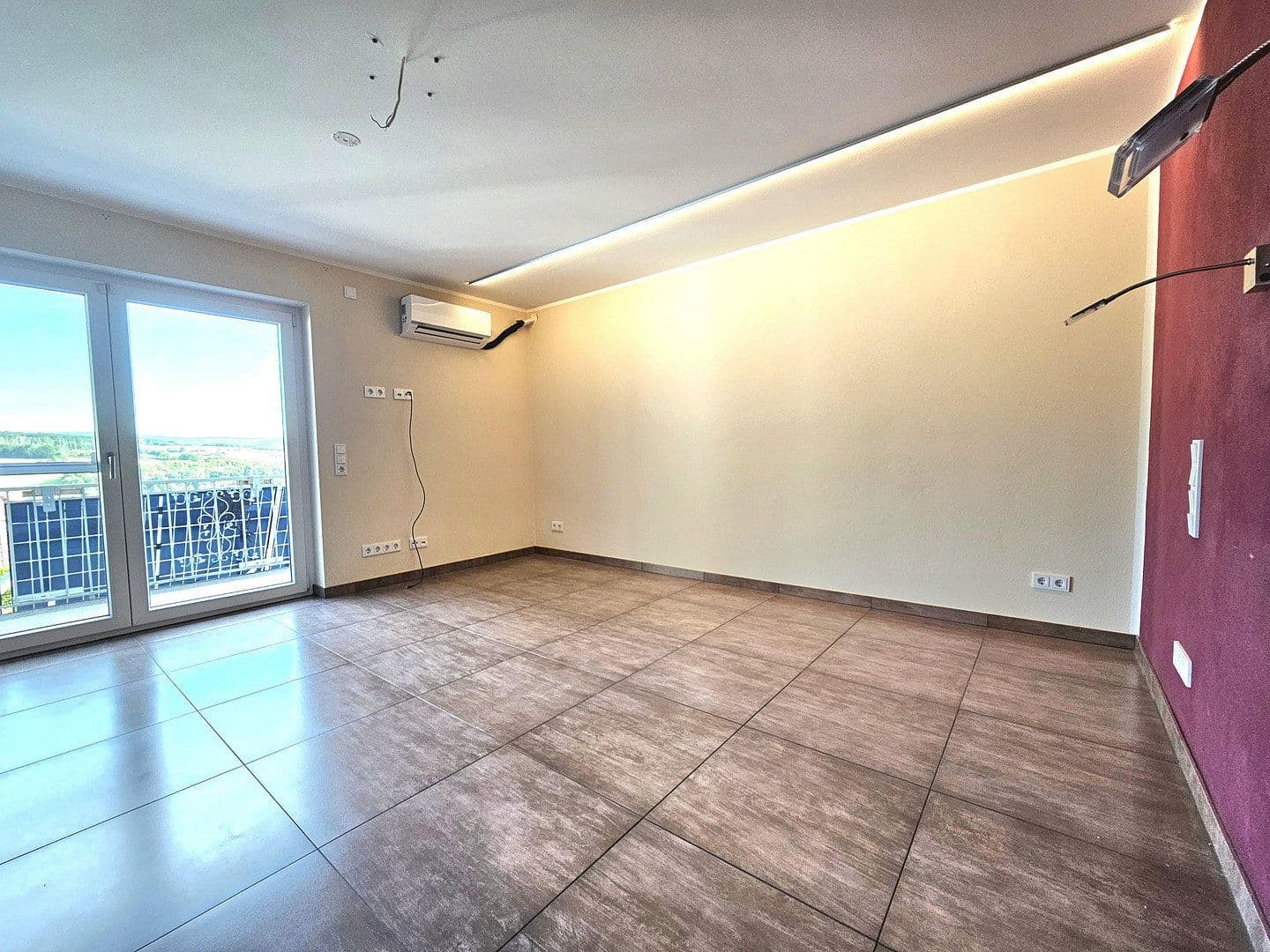 Prenájom bytu 3-izbový 155 m², Feldstraße 3, Bad Soden-Salmünster, Hesensko Prenájom bytu 3-izbový 155 m², Feldstraße 3, Bad Soden-Salmünster, Hesensko