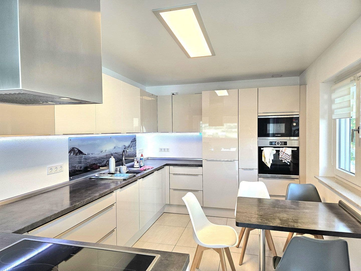 Prenájom bytu 3-izbový 155 m², Feldstraße 3, Bad Soden-Salmünster, Hesensko Prenájom bytu 3-izbový 155 m², Feldstraße 3, Bad Soden-Salmünster, Hesensko