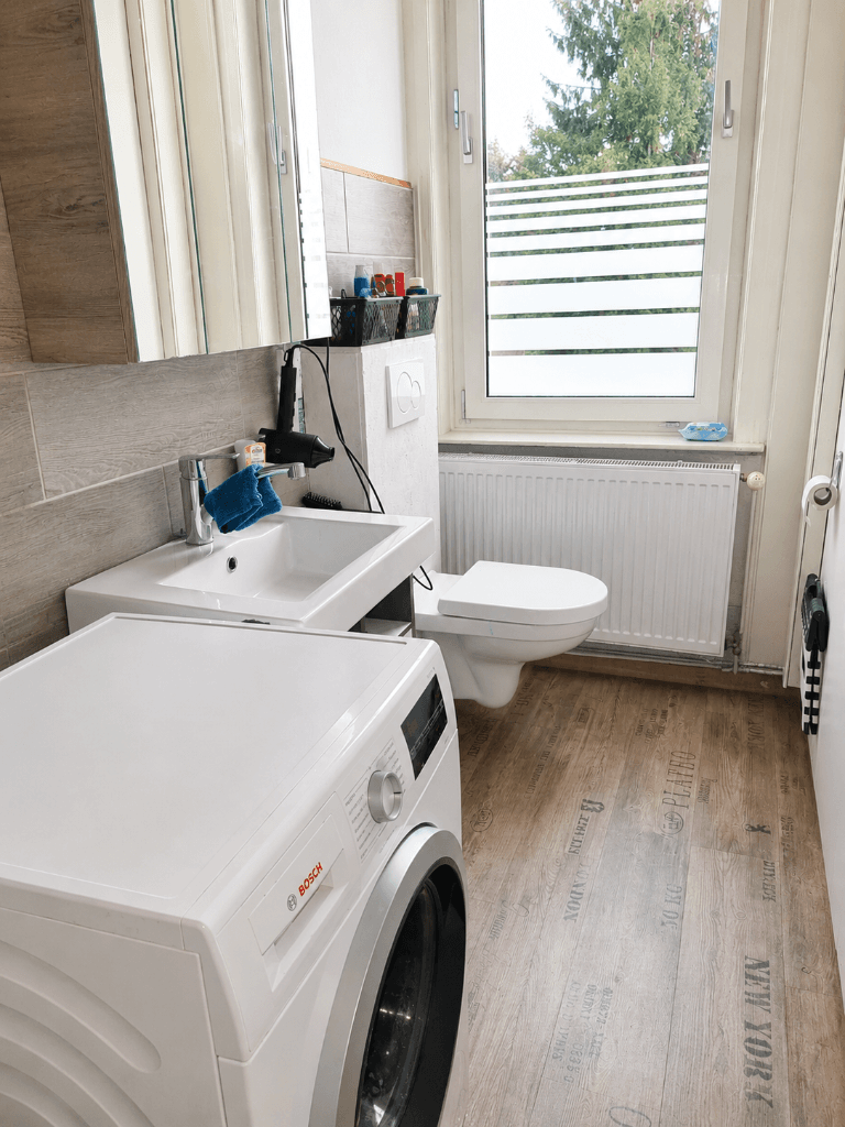 Prenájom bytu 4-izbový 120 m², Erzstraße 29, Clausthal-Zellerfeld, Dolné Sasko Prenájom bytu 4-izbový 120 m², Erzstraße 29, Clausthal-Zellerfeld, Dolné Sasko