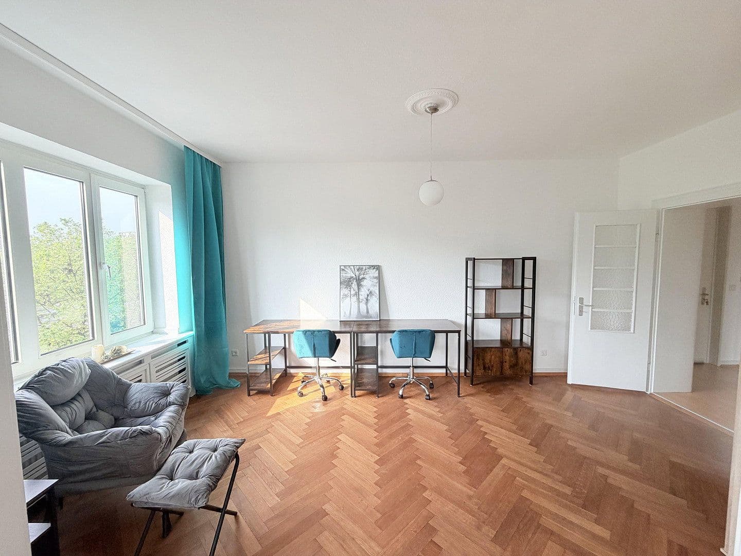 Prenájom bytu 95 m², Uerdinger Str., Düsseldorf, Severné Porýnie - Westfálsko Prenájom bytu 95 m², Uerdinger Str., Düsseldorf, Severné Porýnie - Westfálsko