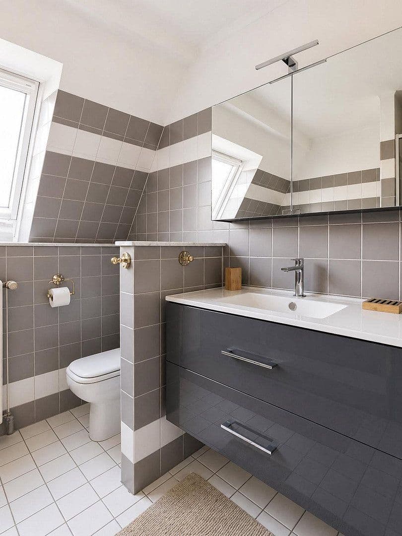 Predaj bytu 2-izbový 91 m², Blumenthalstrasse 13, Berlin, Berlín Predaj bytu 2-izbový 91 m², Blumenthalstrasse 13, Berlin, Berlín