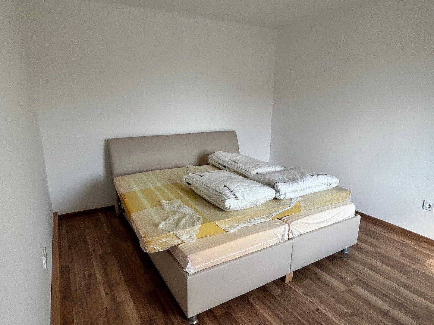 Prenájom domu 130 m², pozemok 589 m², Maria Lourd Weg 9, Enzersfel im Weinviertel, Dolné Rakúsko Prenájom domu 130 m², pozemok 589 m², Maria Lourd Weg 9, Enzersfel im Weinviertel, Dolné Rakúsko