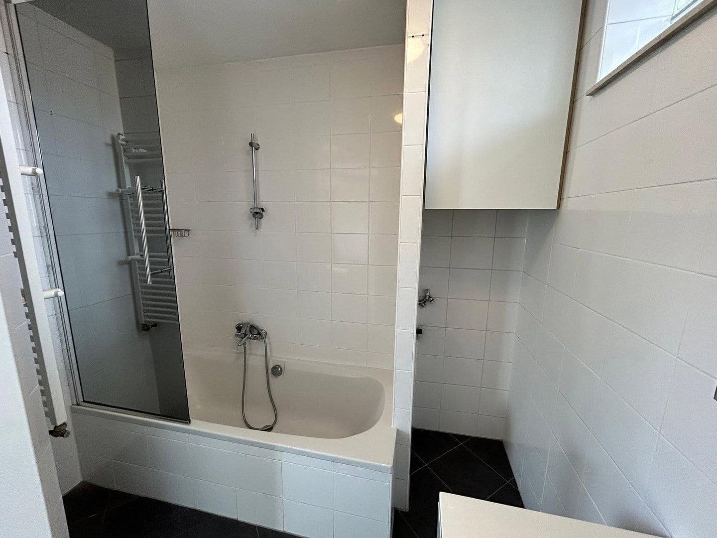 Prenájom domu 130 m², pozemok 589 m², Maria Lourd Weg 9, Enzersfel im Weinviertel, Dolné Rakúsko Prenájom domu 130 m², pozemok 589 m², Maria Lourd Weg 9, Enzersfel im Weinviertel, Dolné Rakúsko