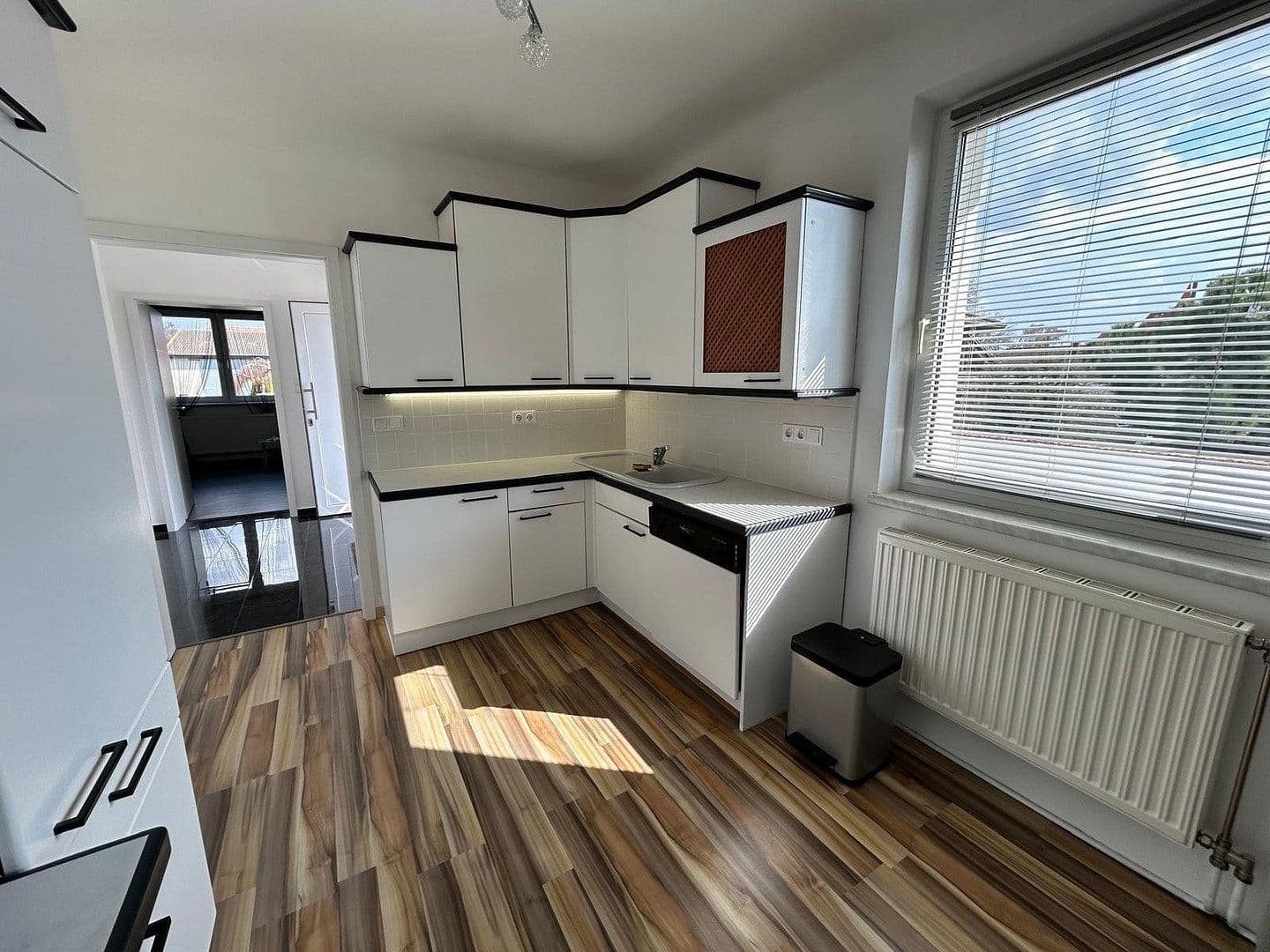 Prenájom domu 130 m², pozemok 589 m², Maria Lourd Weg 9, Enzersfel im Weinviertel, Dolné Rakúsko Prenájom domu 130 m², pozemok 589 m², Maria Lourd Weg 9, Enzersfel im Weinviertel, Dolné Rakúsko