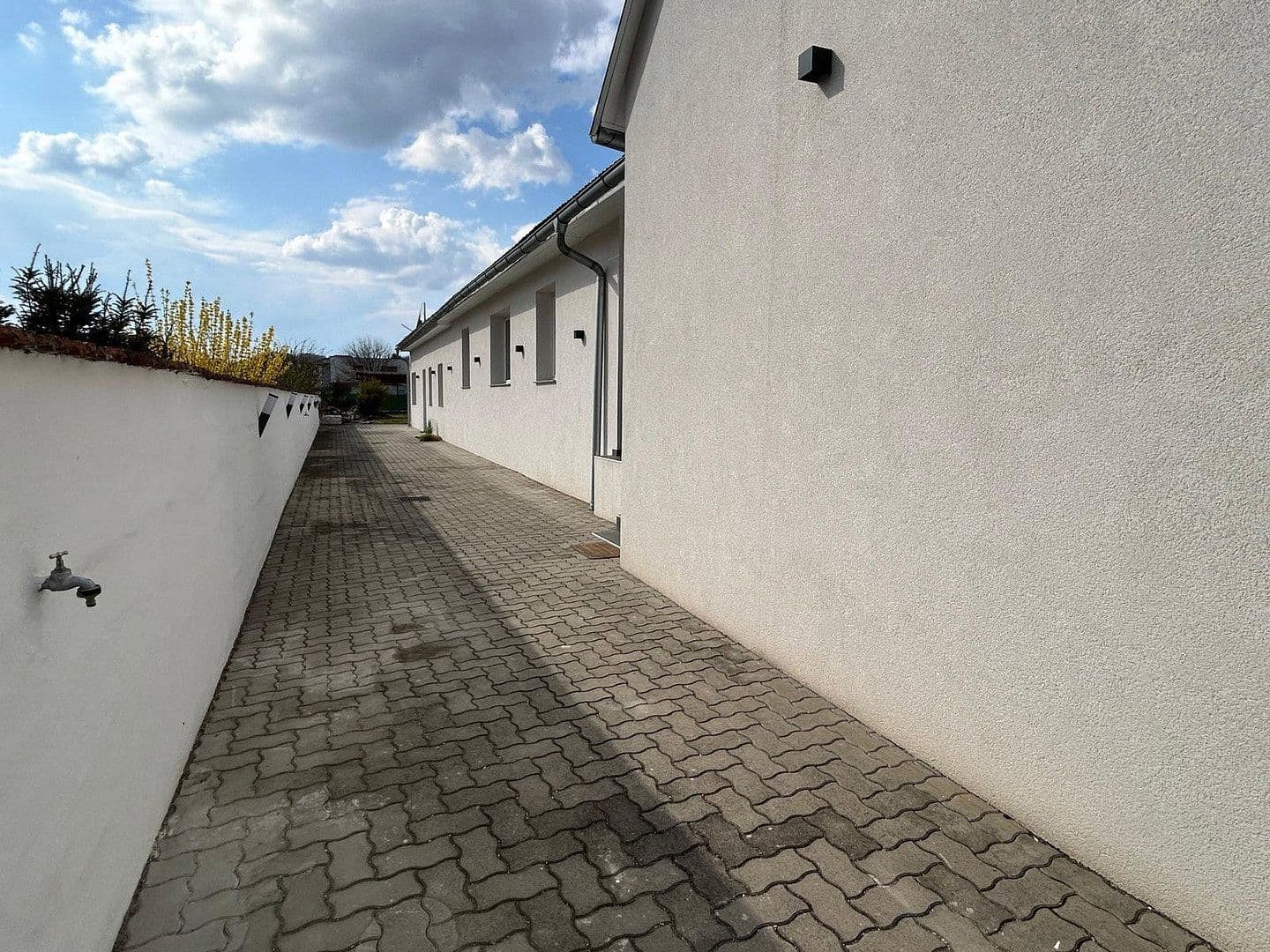 Prenájom domu 130 m², pozemok 589 m², Maria Lourd Weg 9, Enzersfel im Weinviertel, Dolné Rakúsko Prenájom domu 130 m², pozemok 589 m², Maria Lourd Weg 9, Enzersfel im Weinviertel, Dolné Rakúsko