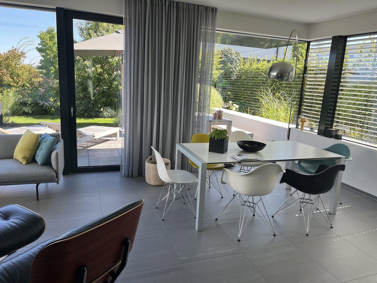 Predaj domu 173 m², pozemok 610 m², Zwenkau, Sasko Predaj domu 173 m², pozemok 610 m², Zwenkau, Sasko