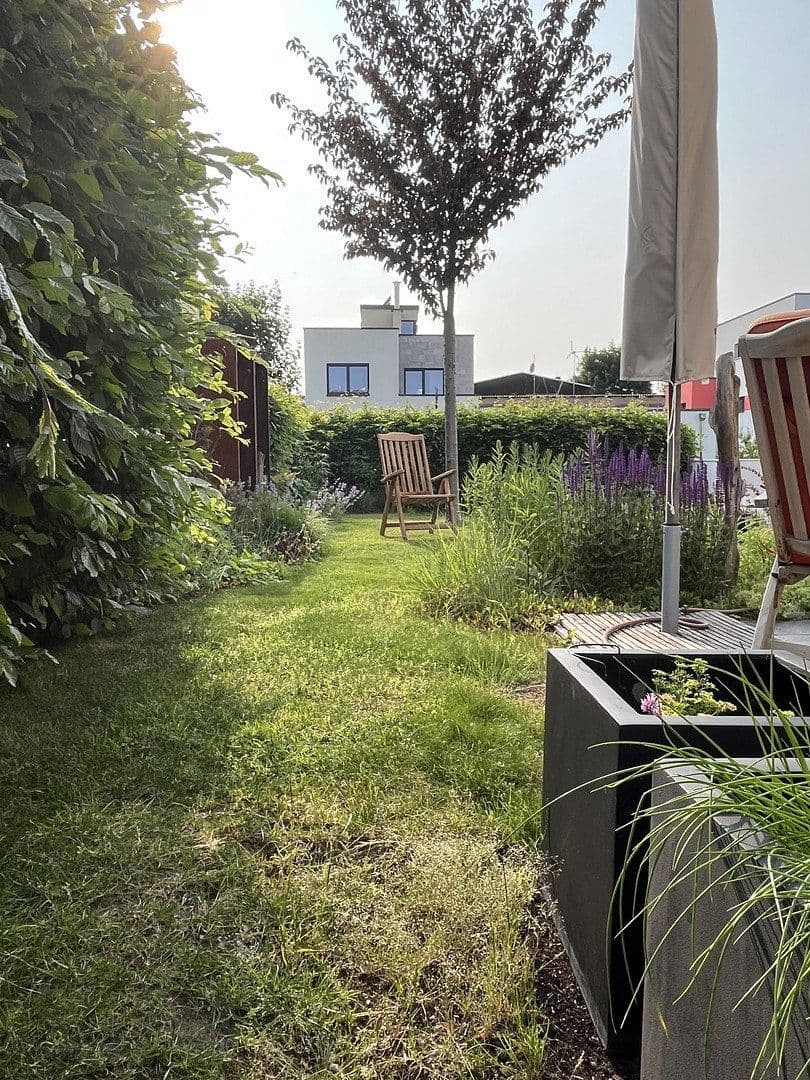 Predaj domu 173 m², pozemok 610 m², Zwenkau, Sasko Predaj domu 173 m², pozemok 610 m², Zwenkau, Sasko