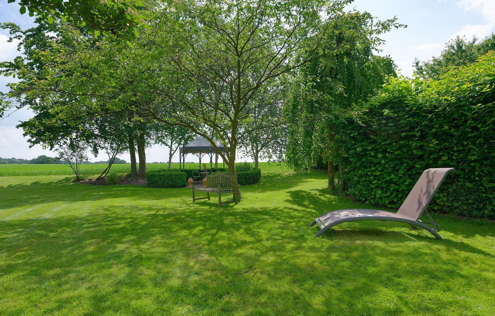 Predaj domu 445 m², pozemok 1.775 m², Wentorf (Amt Sandesneben), Šlezvicko-Holštajnsko Predaj domu 445 m², pozemok 1.775 m², Wentorf (Amt Sandesneben), Šlezvicko-Holštajnsko