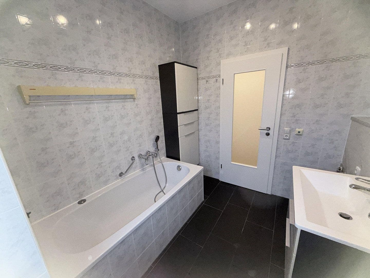 Prenájom bytu 2-izbový 65 m², Goethestadt Bad Lauchstädt, Sasko-Anhaltsko Prenájom bytu 2-izbový 65 m², Goethestadt Bad Lauchstädt, Sasko-Anhaltsko