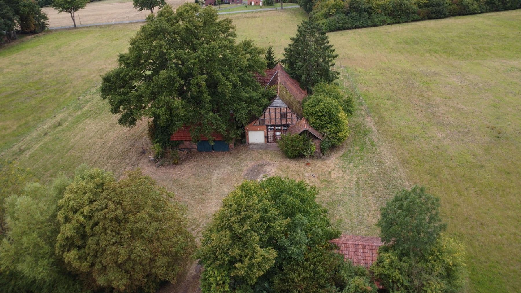 Predaj domu 160 m², pozemok 5.000 m², Stemwede, Severné Porýnie - Westfálsko Predaj domu 160 m², pozemok 5.000 m², Stemwede, Severné Porýnie - Westfálsko