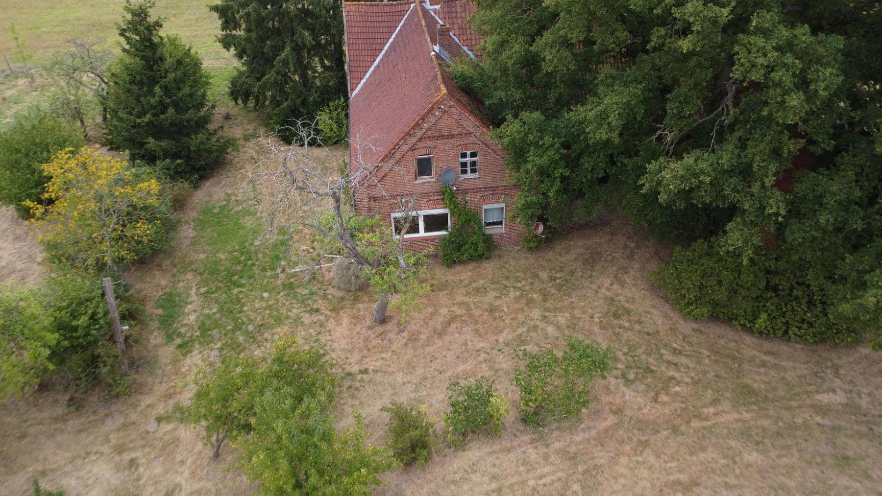 Predaj domu 160 m², pozemok 5.000 m², Stemwede, Severné Porýnie - Westfálsko Predaj domu 160 m², pozemok 5.000 m², Stemwede, Severné Porýnie - Westfálsko