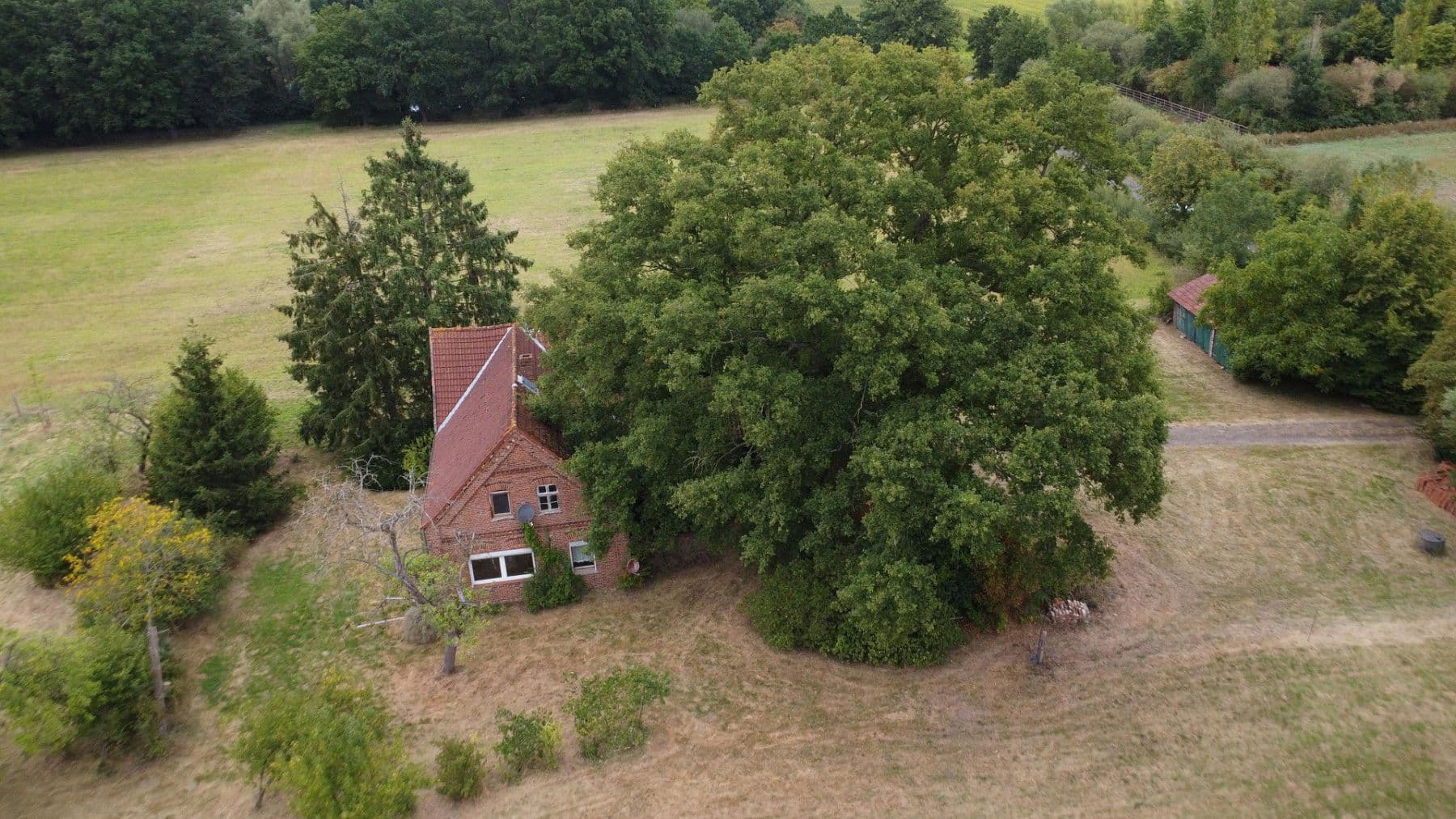 Predaj domu 160 m², pozemok 5.000 m², Stemwede, Severné Porýnie - Westfálsko Predaj domu 160 m², pozemok 5.000 m², Stemwede, Severné Porýnie - Westfálsko