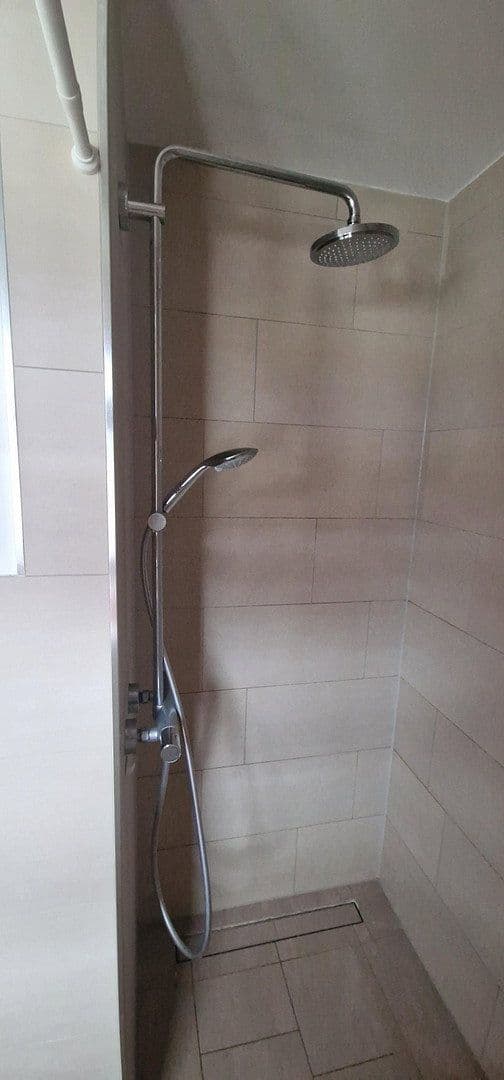 Prenájom domu 145 m², pozemok 150 m², Weydemeyerstr 180a, Chemnitz, Sasko Prenájom domu 145 m², pozemok 150 m², Weydemeyerstr 180a, Chemnitz, Sasko