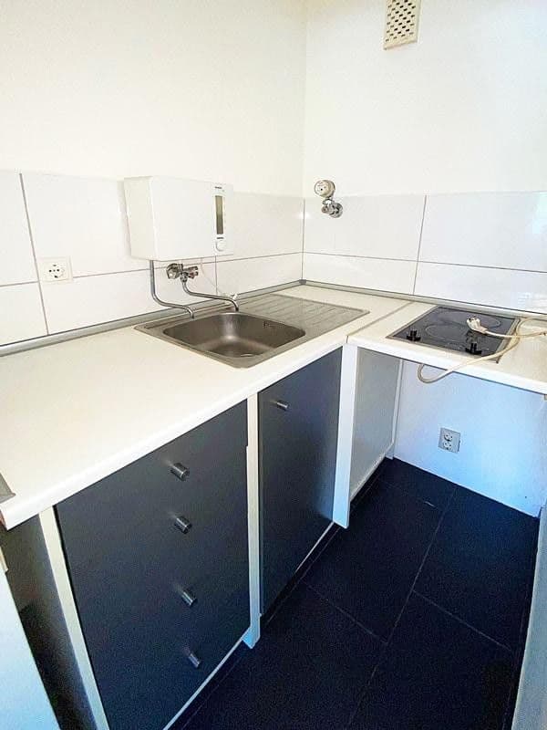 Prenájom bytu 1-izbový 29 m², Schölkestraße 6, Braunschweig, Dolné Sasko Prenájom bytu 1-izbový 29 m², Schölkestraße 6, Braunschweig, Dolné Sasko