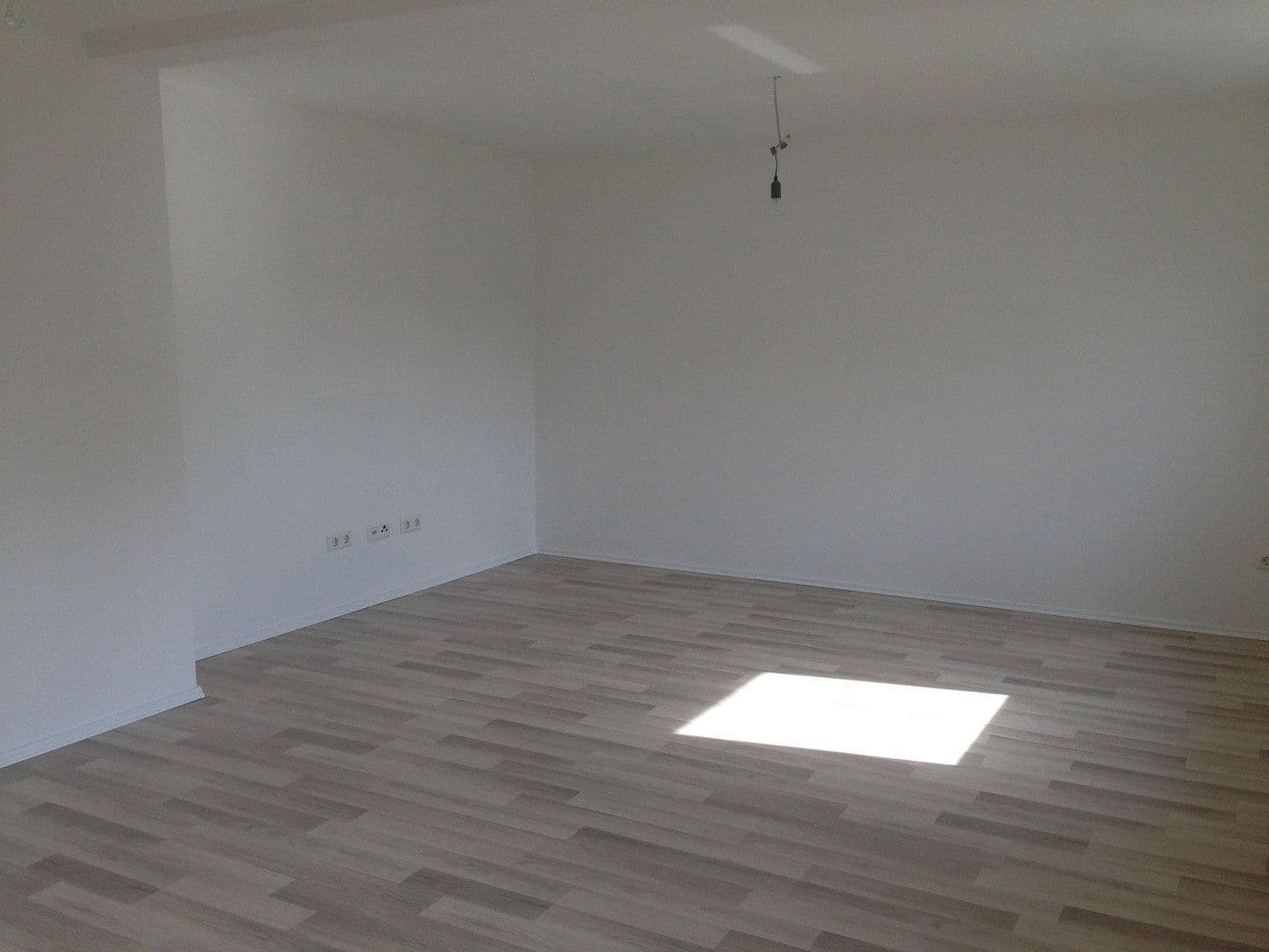 Prenájom bytu 2-izbový 75 m², Günzburg, Bavorsko Prenájom bytu 2-izbový 75 m², Günzburg, Bavorsko