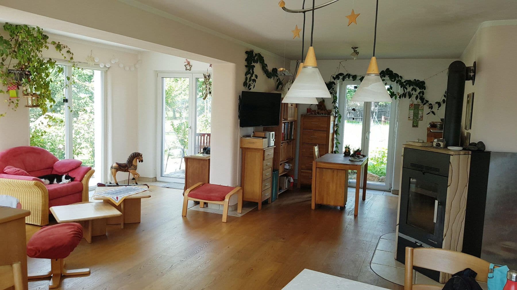 Predaj domu 160 m², pozemok 1.877 m², Höttingen, Bavorsko Predaj domu 160 m², pozemok 1.877 m², Höttingen, Bavorsko