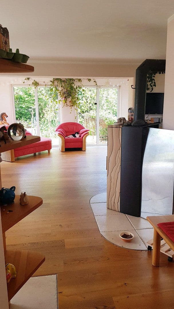 Predaj domu 160 m², pozemok 1.877 m², Höttingen, Bavorsko Predaj domu 160 m², pozemok 1.877 m², Höttingen, Bavorsko