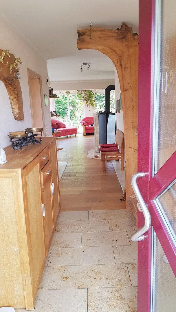 Predaj domu 160 m², pozemok 1.877 m², Höttingen, Bavorsko Predaj domu 160 m², pozemok 1.877 m², Höttingen, Bavorsko