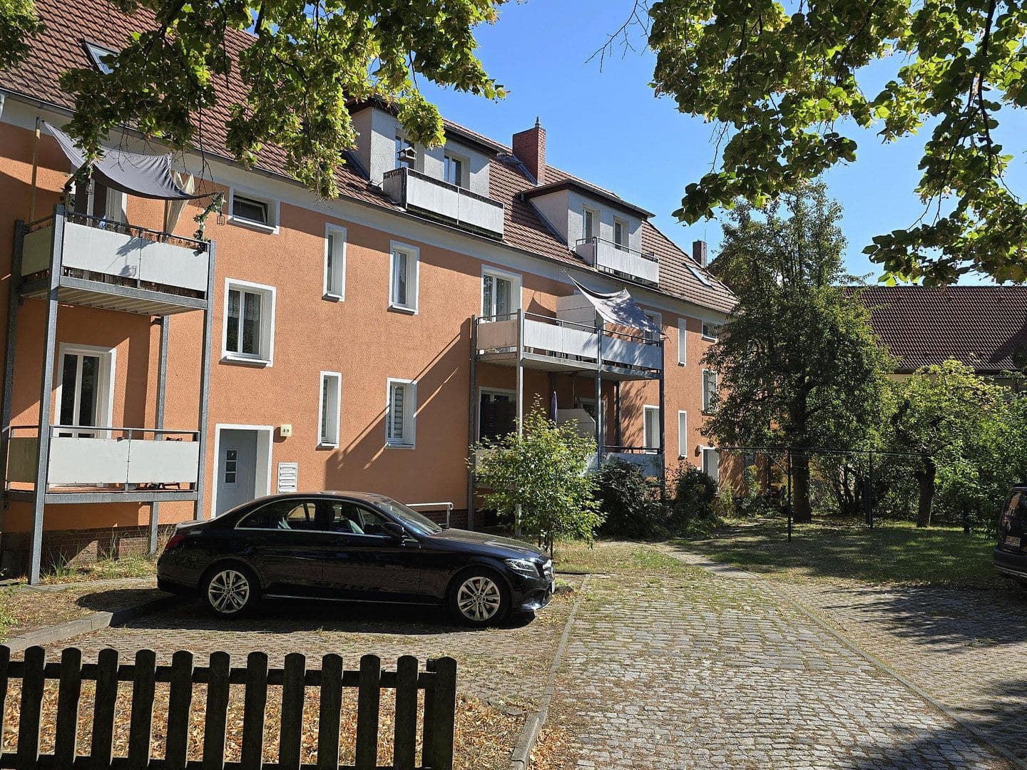Predaj domu 564 m², pozemok 1.022 m², Uenglinger Straße 49/50, Stendal, Sasko-Anhaltsko Predaj domu 564 m², pozemok 1.022 m², Uenglinger Straße 49/50, Stendal, Sasko-Anhaltsko