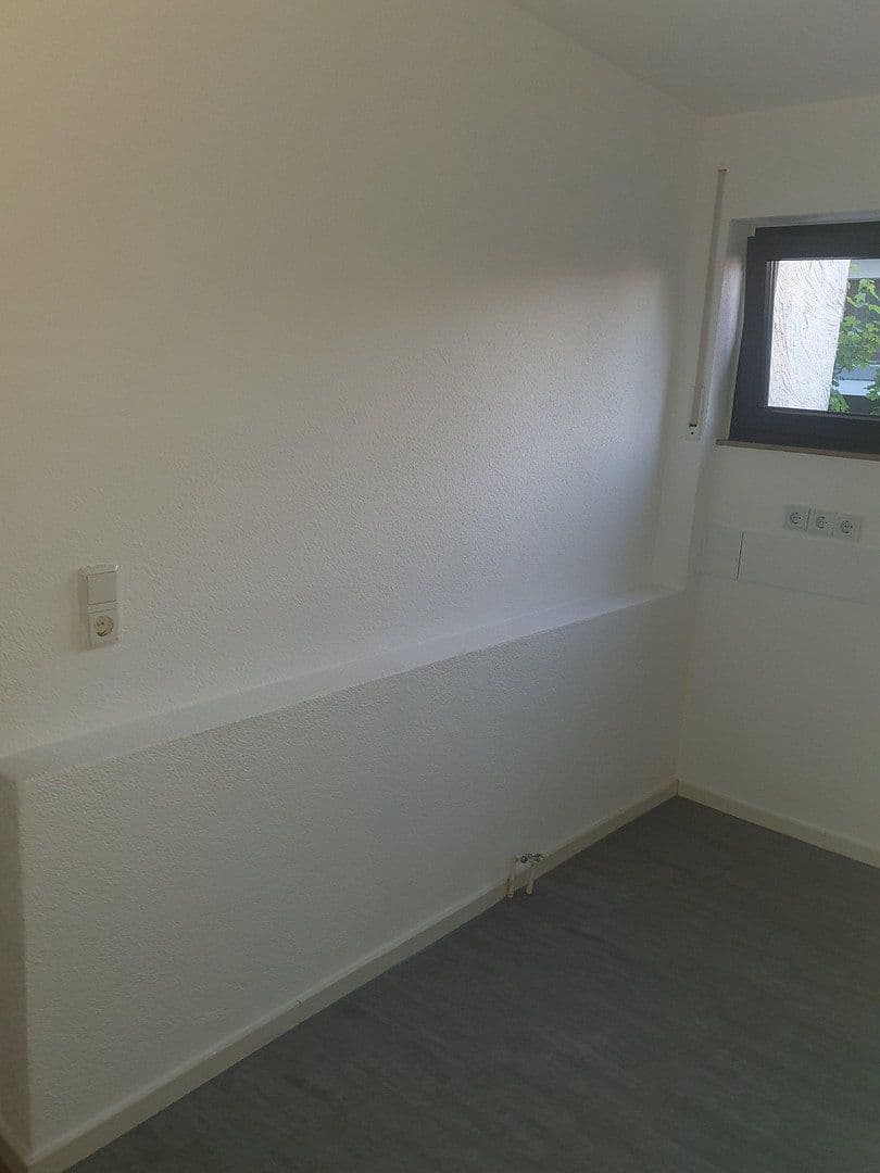 Prenájom bytu 3-izbový 61 m², Eberdingen, Bádensko-Wurttembersko Prenájom bytu 3-izbový 61 m², Eberdingen, Bádensko-Wurttembersko