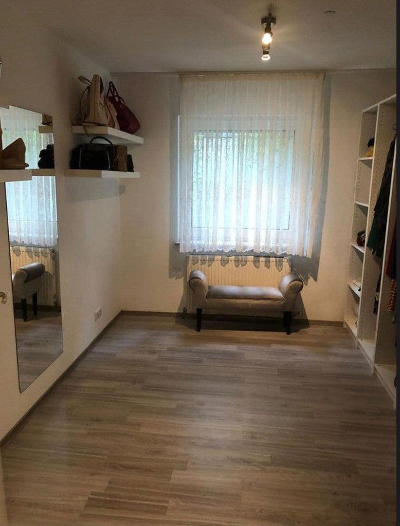 Prenájom bytu 3-izbový 70 m², Bitzstr.16, Schifferstadt, Porýnie-Falcko Prenájom bytu 3-izbový 70 m², Bitzstr.16, Schifferstadt, Porýnie-Falcko