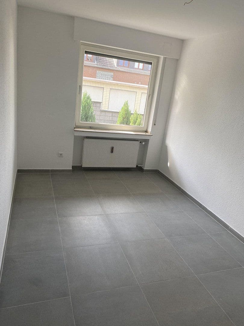 Prenájom bytu 3-izbový 74 m², Wissersheimerweg 8a, Erftstadt, Severné Porýnie - Westfálsko Prenájom bytu 3-izbový 74 m², Wissersheimerweg 8a, Erftstadt, Severné Porýnie - Westfálsko