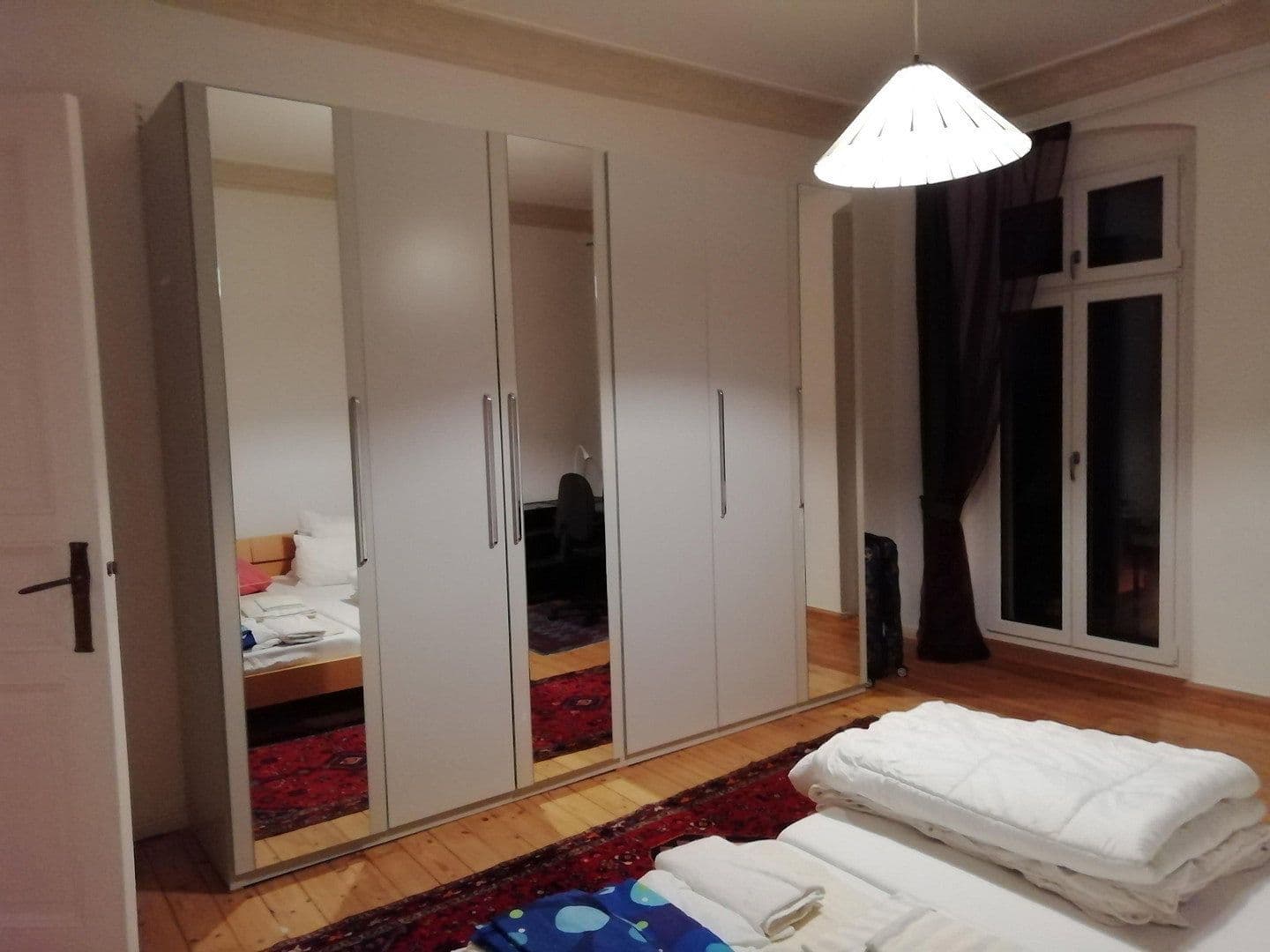 Prenájom bytu 2-izbový 65 m², Berlin, Berlín Prenájom bytu 2-izbový 65 m², Berlin, Berlín