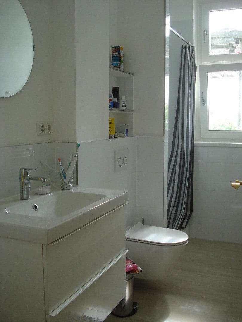 Prenájom bytu 2-izbový 65 m², Berlin, Berlín Prenájom bytu 2-izbový 65 m², Berlin, Berlín