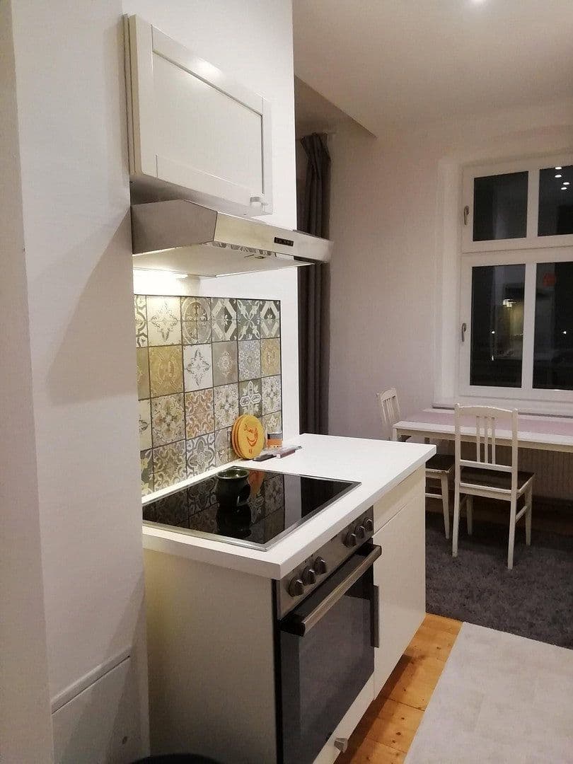 Prenájom bytu 2-izbový 65 m², Berlin, Berlín Prenájom bytu 2-izbový 65 m², Berlin, Berlín