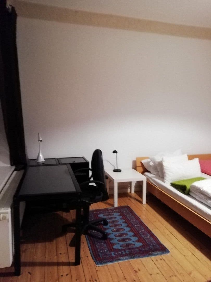 Prenájom bytu 2-izbový 65 m², Berlin, Berlín Prenájom bytu 2-izbový 65 m², Berlin, Berlín