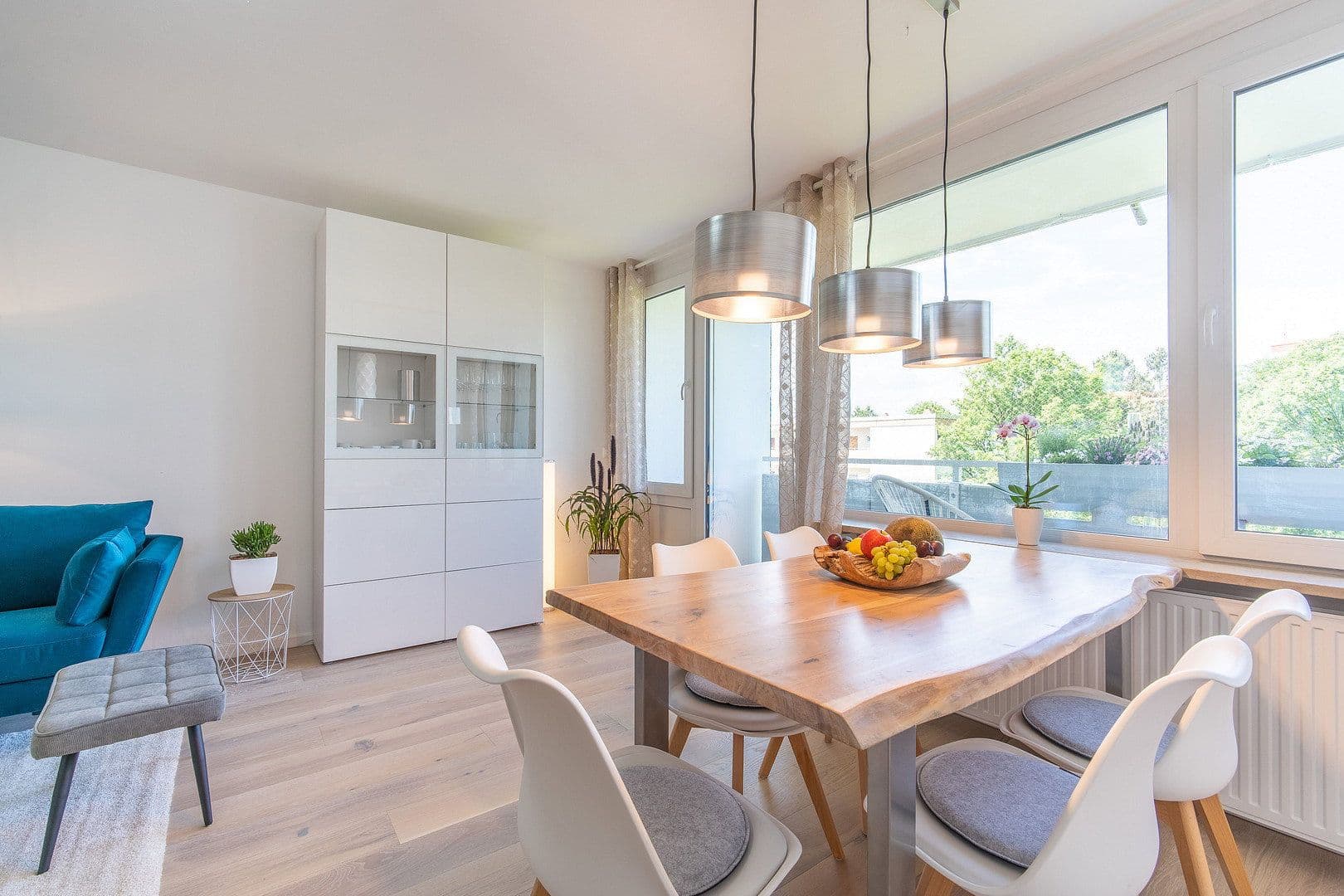 Prenájom bytu 3-izbový 69 m², München, Bavorsko Prenájom bytu 3-izbový 69 m², München, Bavorsko