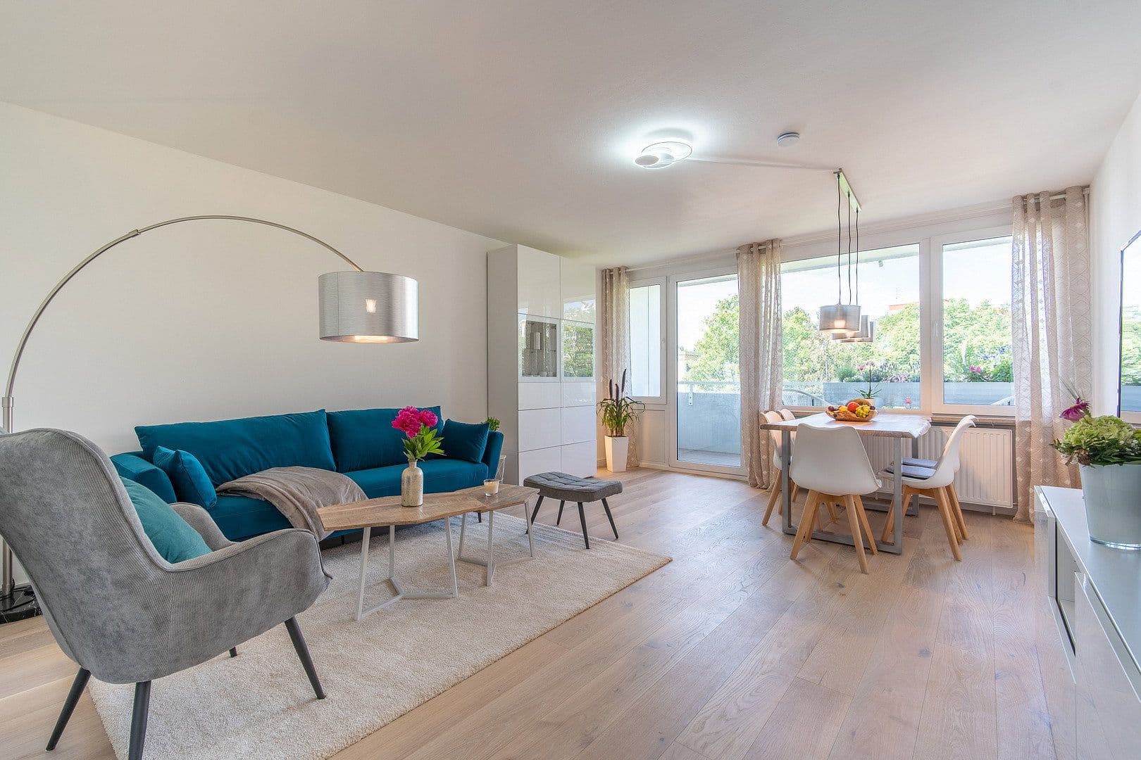 Prenájom bytu 3-izbový 69 m², München, Bavorsko Prenájom bytu 3-izbový 69 m², München, Bavorsko