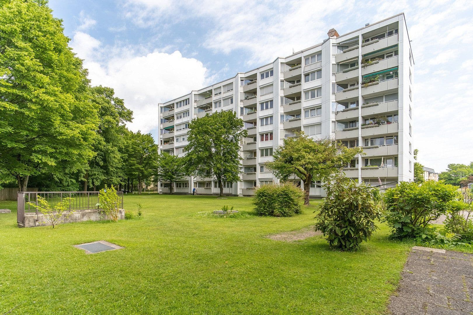 Prenájom bytu 3-izbový 69 m², München, Bavorsko Prenájom bytu 3-izbový 69 m², München, Bavorsko