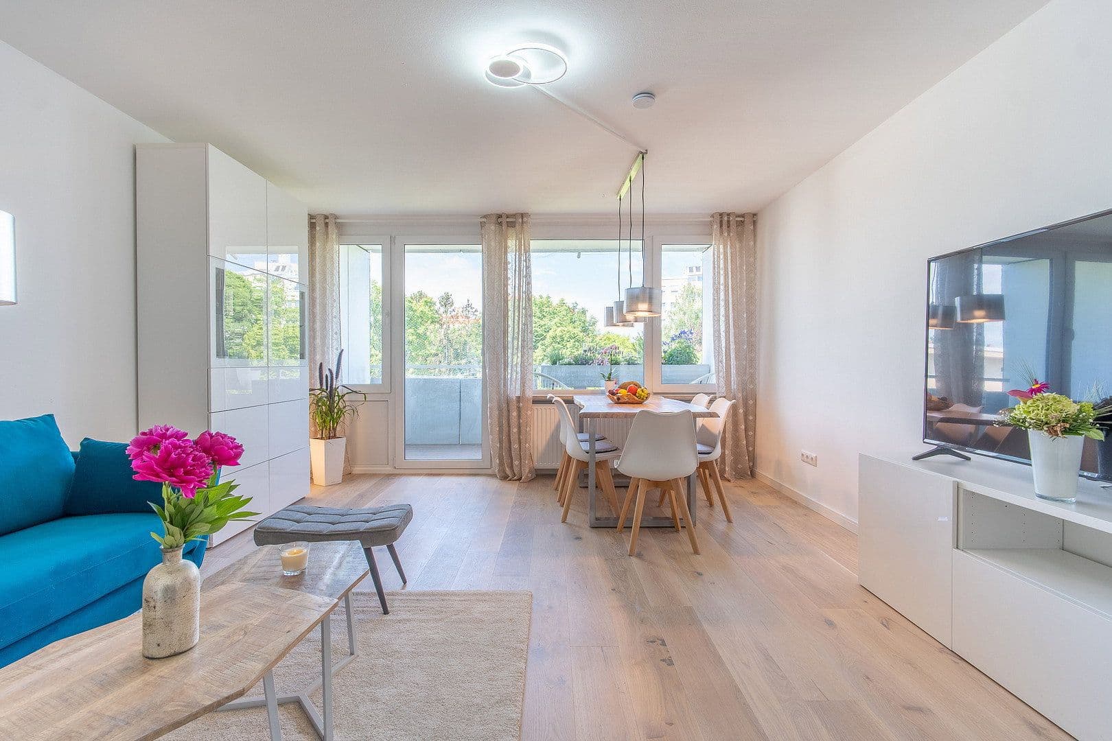 Prenájom bytu 3-izbový 69 m², München, Bavorsko Prenájom bytu 3-izbový 69 m², München, Bavorsko
