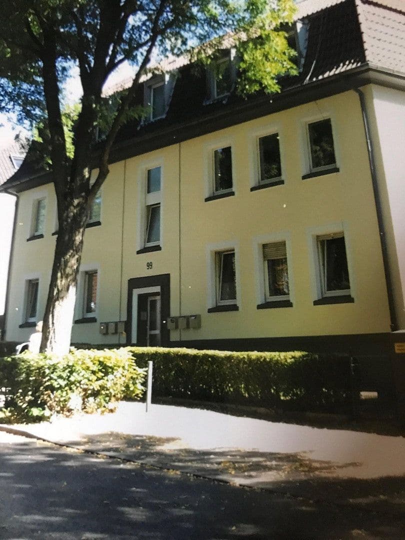 Prenájom bytu 3-izbový 70 m², Herwarthstr.99, Essen, Severné Porýnie - Westfálsko Prenájom bytu 3-izbový 70 m², Herwarthstr.99, Essen, Severné Porýnie - Westfálsko