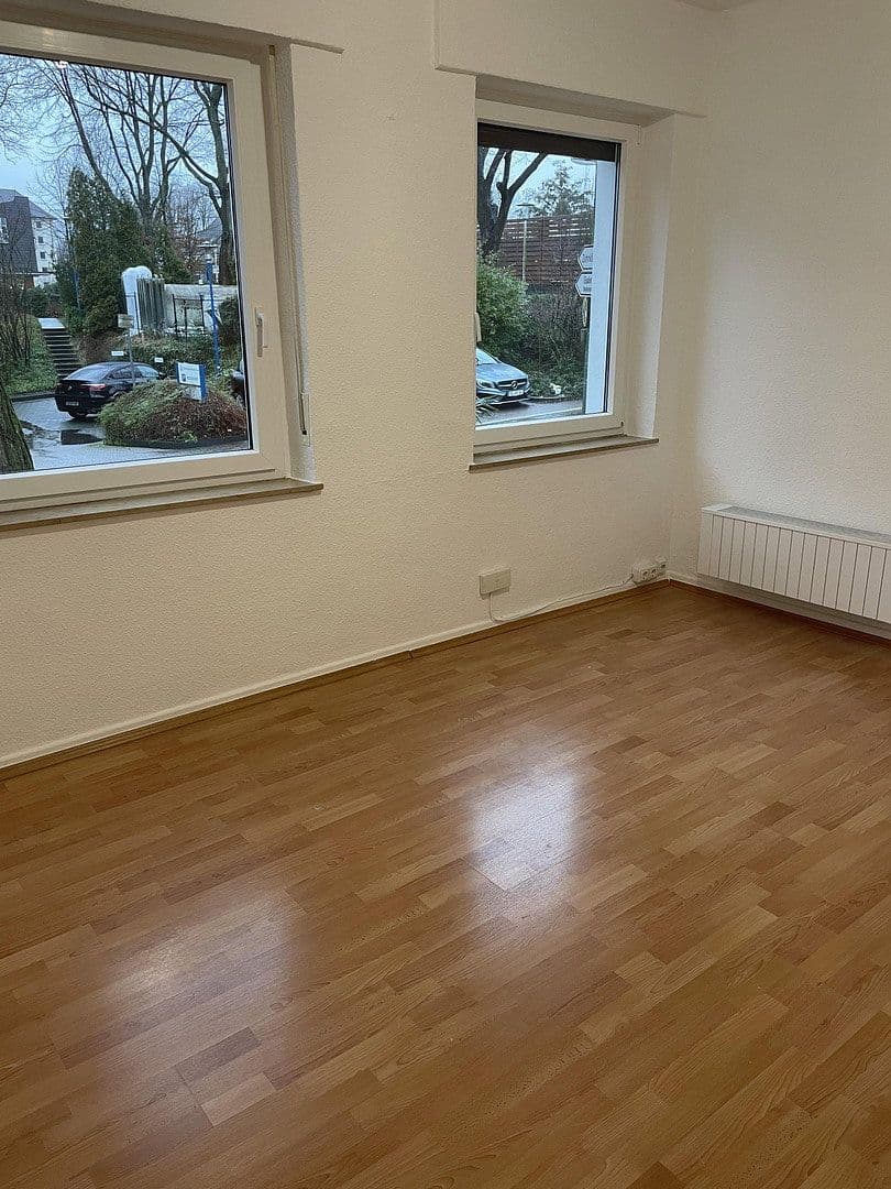 Prenájom bytu 3-izbový 70 m², Herwarthstr.99, Essen, Severné Porýnie - Westfálsko Prenájom bytu 3-izbový 70 m², Herwarthstr.99, Essen, Severné Porýnie - Westfálsko