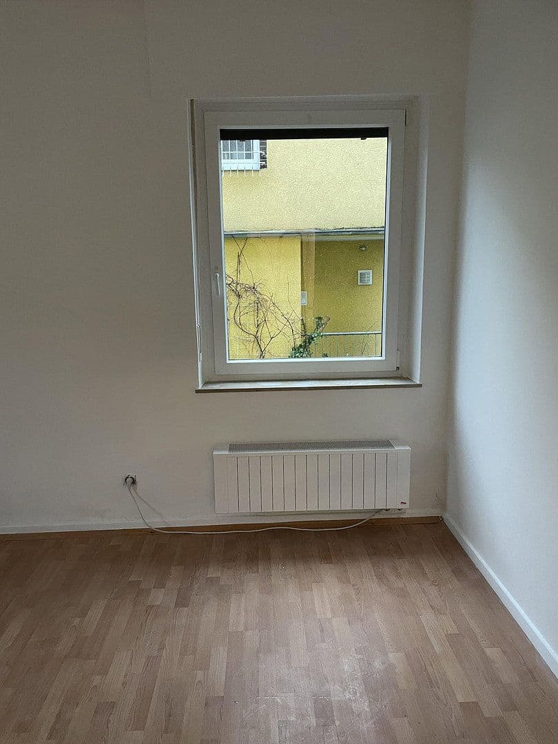 Prenájom bytu 3-izbový 70 m², Herwarthstr.99, Essen, Severné Porýnie - Westfálsko Prenájom bytu 3-izbový 70 m², Herwarthstr.99, Essen, Severné Porýnie - Westfálsko
