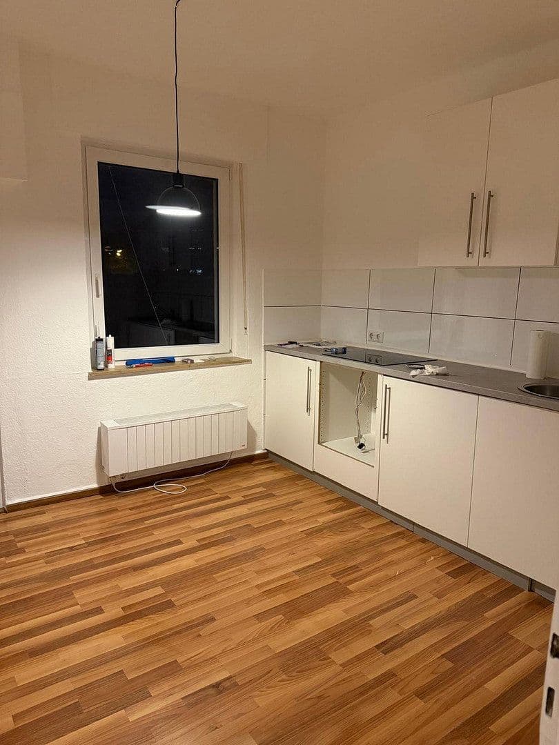 Prenájom bytu 3-izbový 70 m², Herwarthstr.99, Essen, Severné Porýnie - Westfálsko Prenájom bytu 3-izbový 70 m², Herwarthstr.99, Essen, Severné Porýnie - Westfálsko