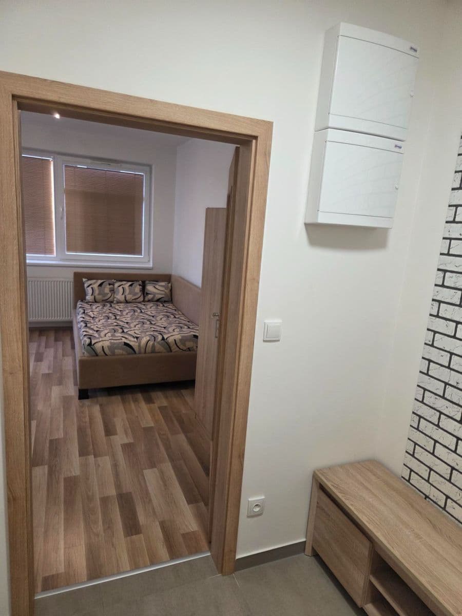 Prenájom bytu 1-izbový 29 m², Oty Bubeníčka, Praha, Praha Prenájom bytu 1-izbový 29 m², Oty Bubeníčka, Praha, Praha
