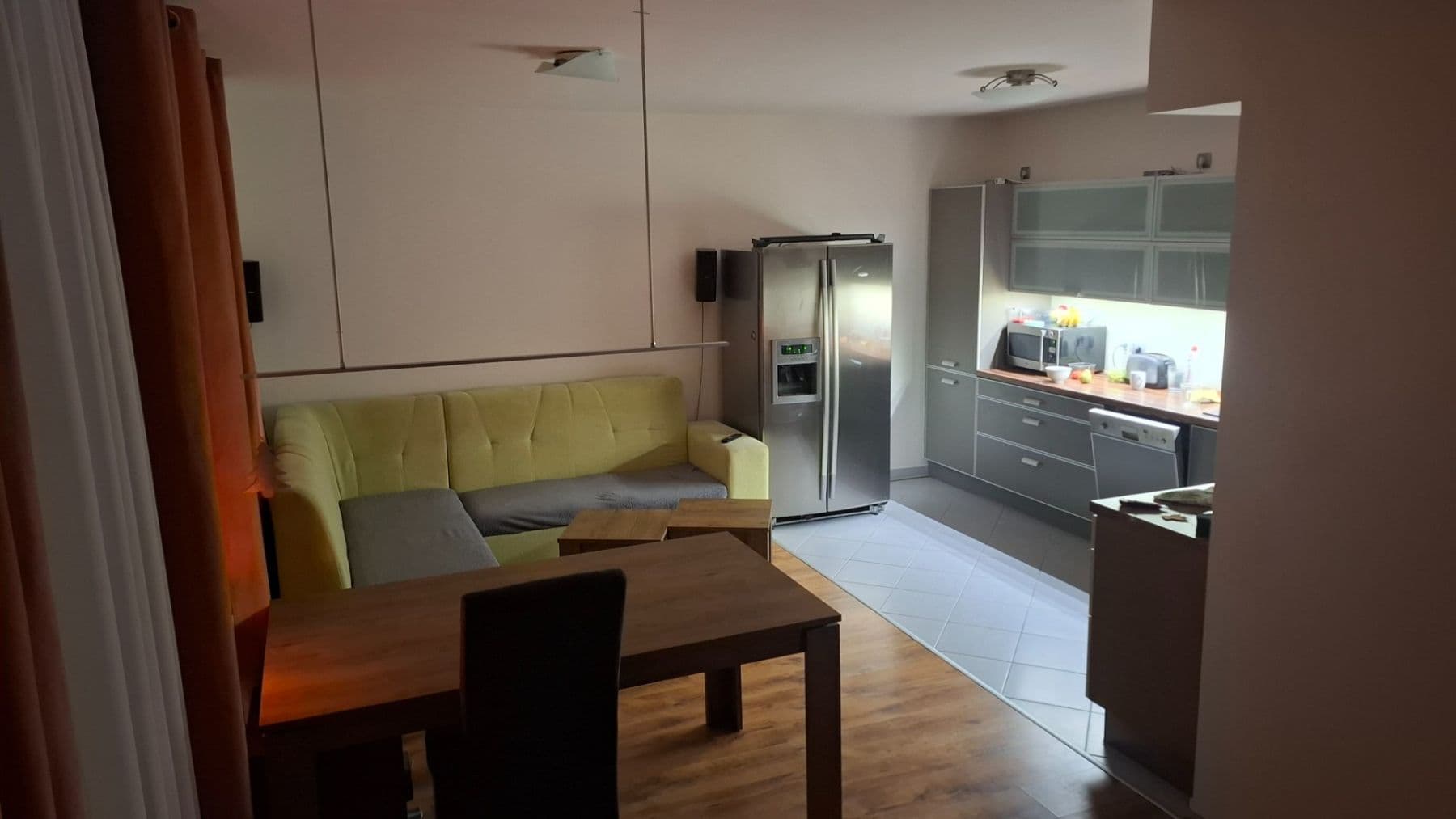 Prenájom bytu 3-izbový 70 m², U Hostavického potoka, Praha, Praha Prenájom bytu 3-izbový 70 m², U Hostavického potoka, Praha, Praha