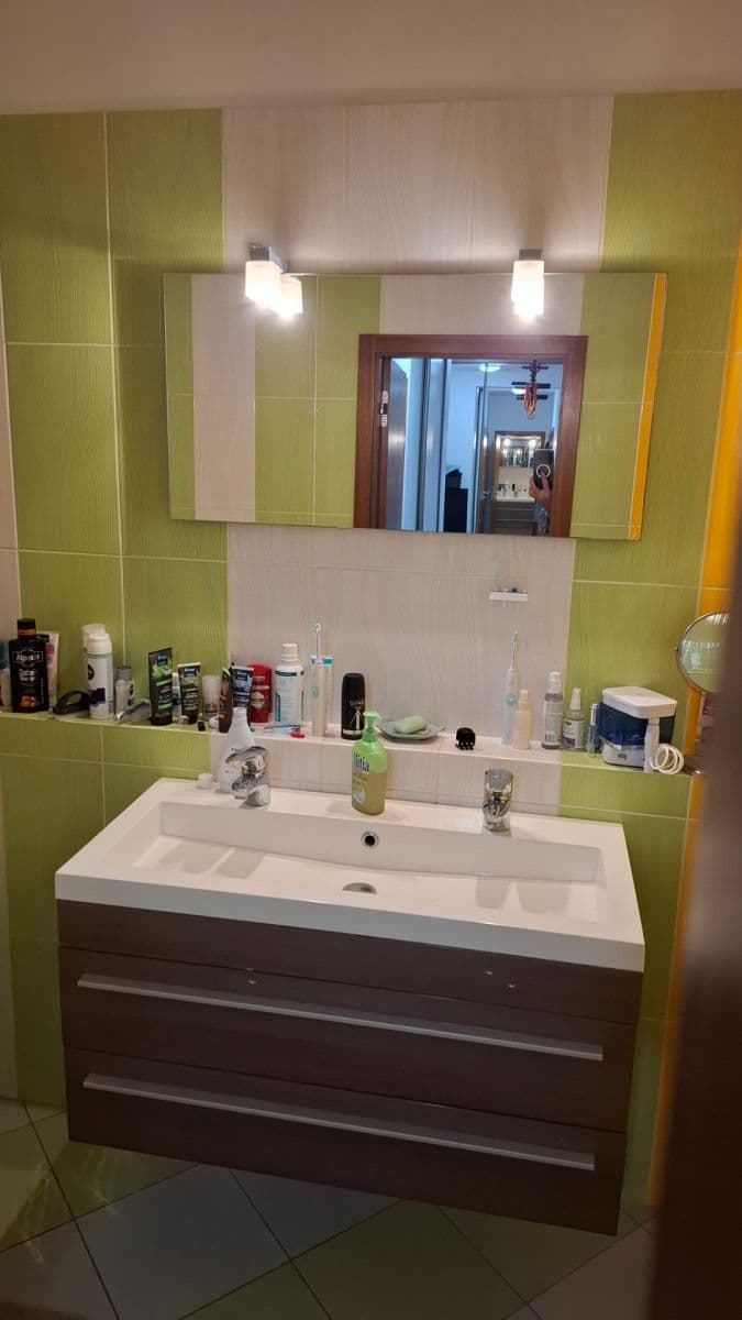 Prenájom bytu 3-izbový 70 m², U Hostavického potoka, Praha, Praha Prenájom bytu 3-izbový 70 m², U Hostavického potoka, Praha, Praha