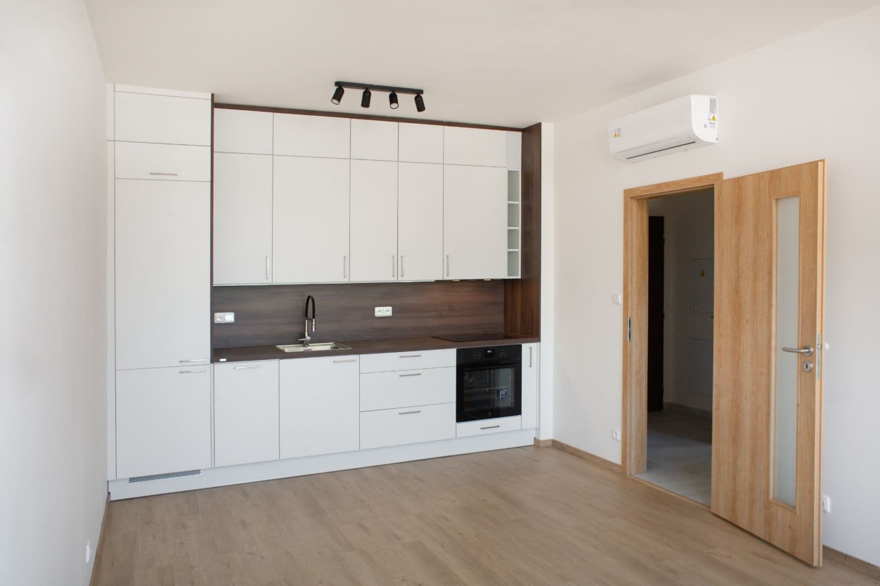 Prenájom bytu 2-izbový 45 m², Pražská, Kolín, Středočeský kraj Prenájom bytu 2-izbový 45 m², Pražská, Kolín, Středočeský kraj