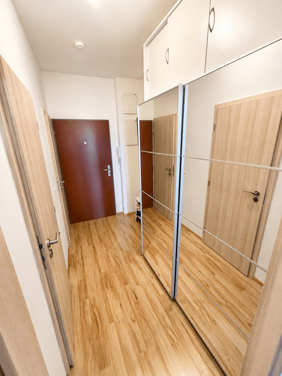 Prenájom bytu 2-izbový 43 m², Freyova, Praha, Praha Prenájom bytu 2-izbový 43 m², Freyova, Praha, Praha