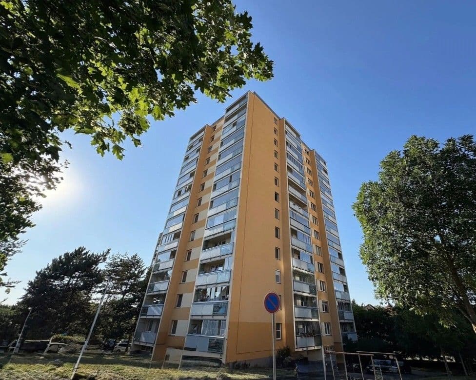 Prenájom bytu 3-izbový 72 m², Údolní, Praha, Praha Prenájom bytu 3-izbový 72 m², Údolní, Praha, Praha