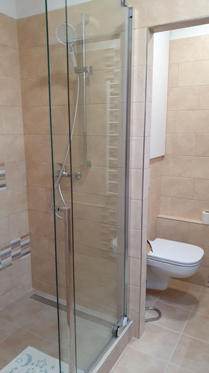 Prenájom bytu 1-izbový 32 m², Jana Masaryka, Hradec Králové, Královéhradecký kraj Prenájom bytu 1-izbový 32 m², Jana Masaryka, Hradec Králové, Královéhradecký kraj