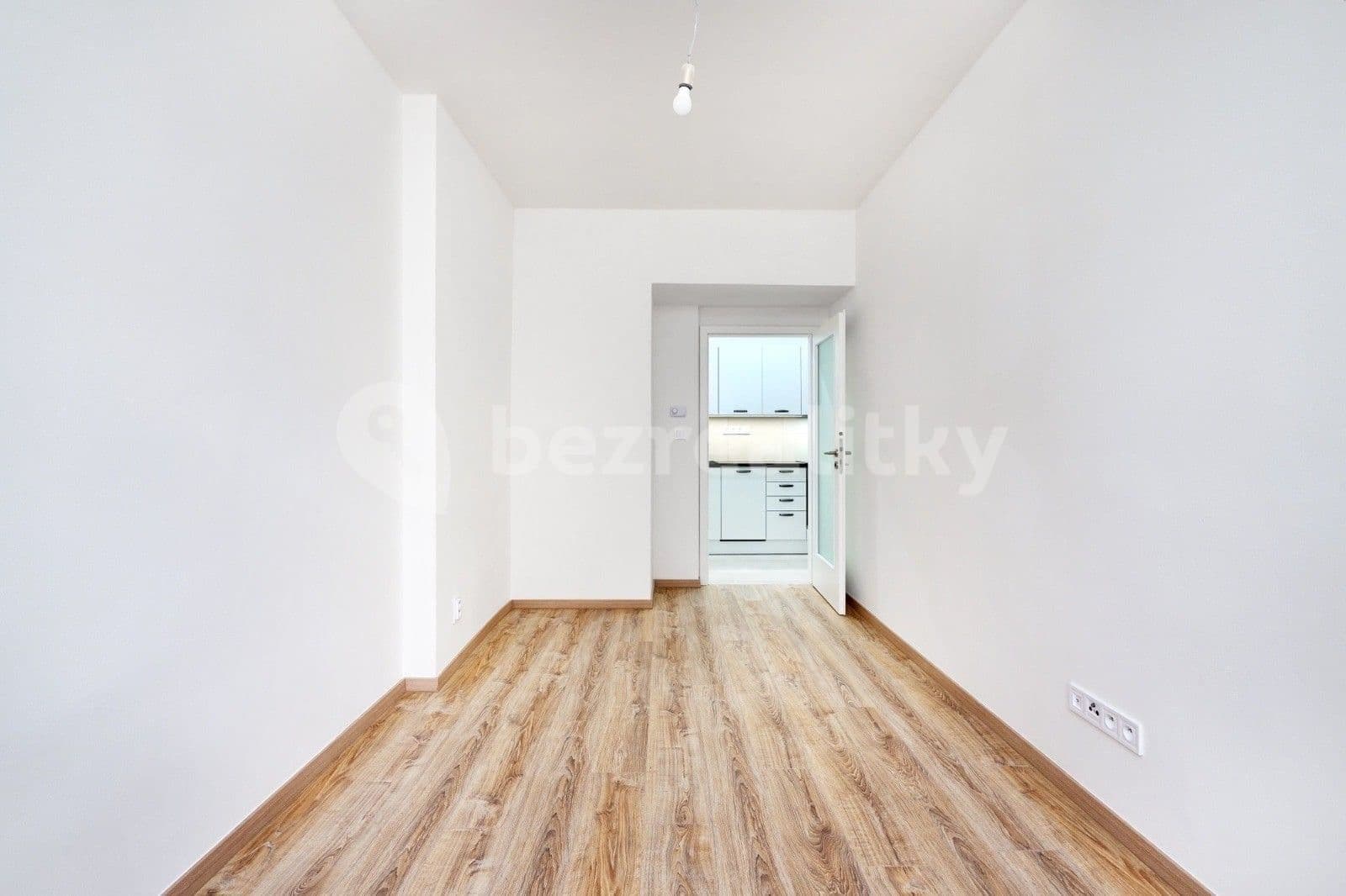 Prenájom bytu 2-izbový 47 m², U Družstev, Praha, Praha Prenájom bytu 2-izbový 47 m², U Družstev, Praha, Praha
