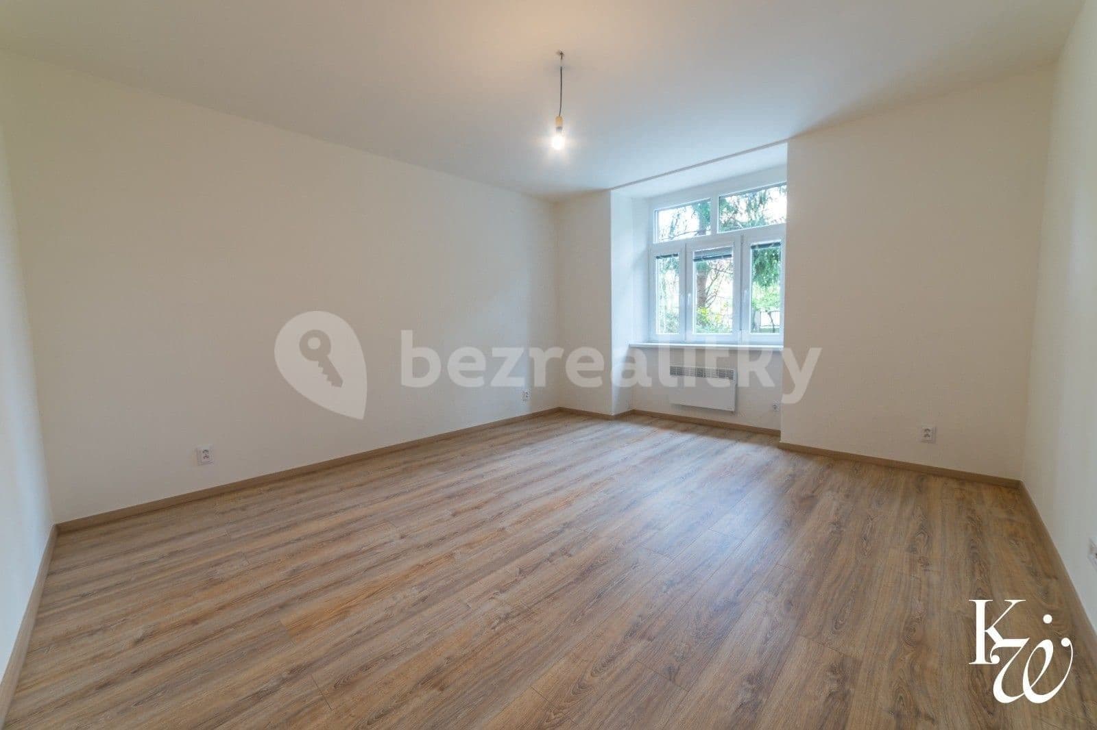Prenájom bytu 2-izbový 47 m², U Družstev, Praha, Praha Prenájom bytu 2-izbový 47 m², U Družstev, Praha, Praha