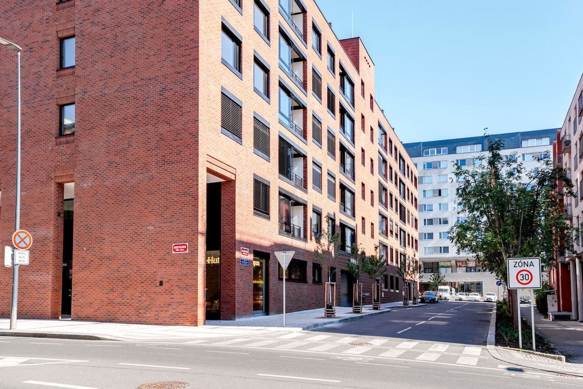 Prenájom bytu 45 m², Kaplířova, Praha, Praha Prenájom bytu 45 m², Kaplířova, Praha, Praha