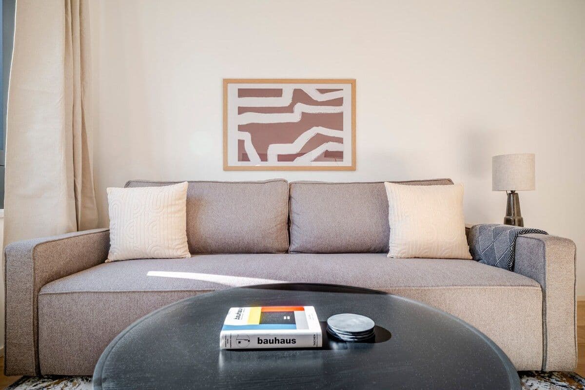 Prenájom bytu 45 m², Kaplířova, Praha, Praha Prenájom bytu 45 m², Kaplířova, Praha, Praha